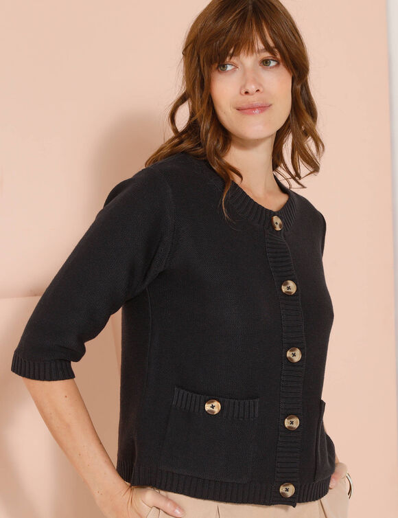 Cardigan boutonné à poches, manches coude (marine) Cardigan boutonné à poches, manches coude (marine)